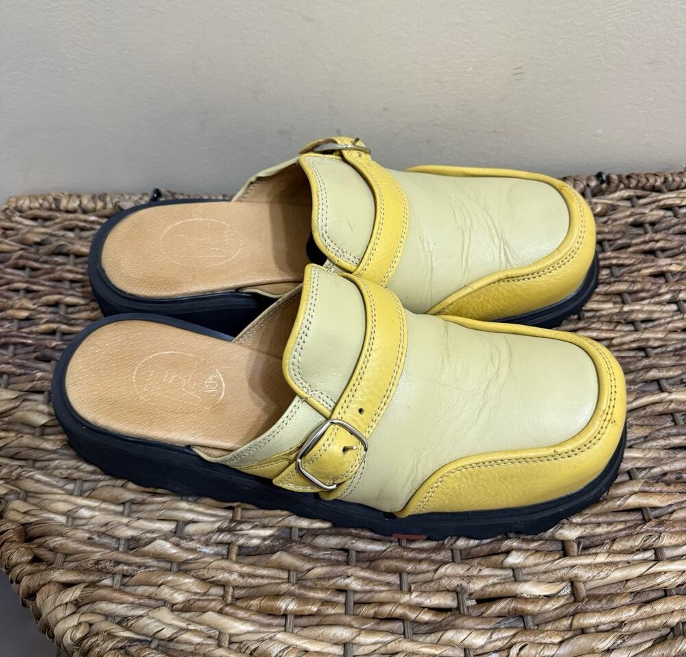 John Fluevog Yellow Sandal Platform Slip On Sz 11 Woman Preppy